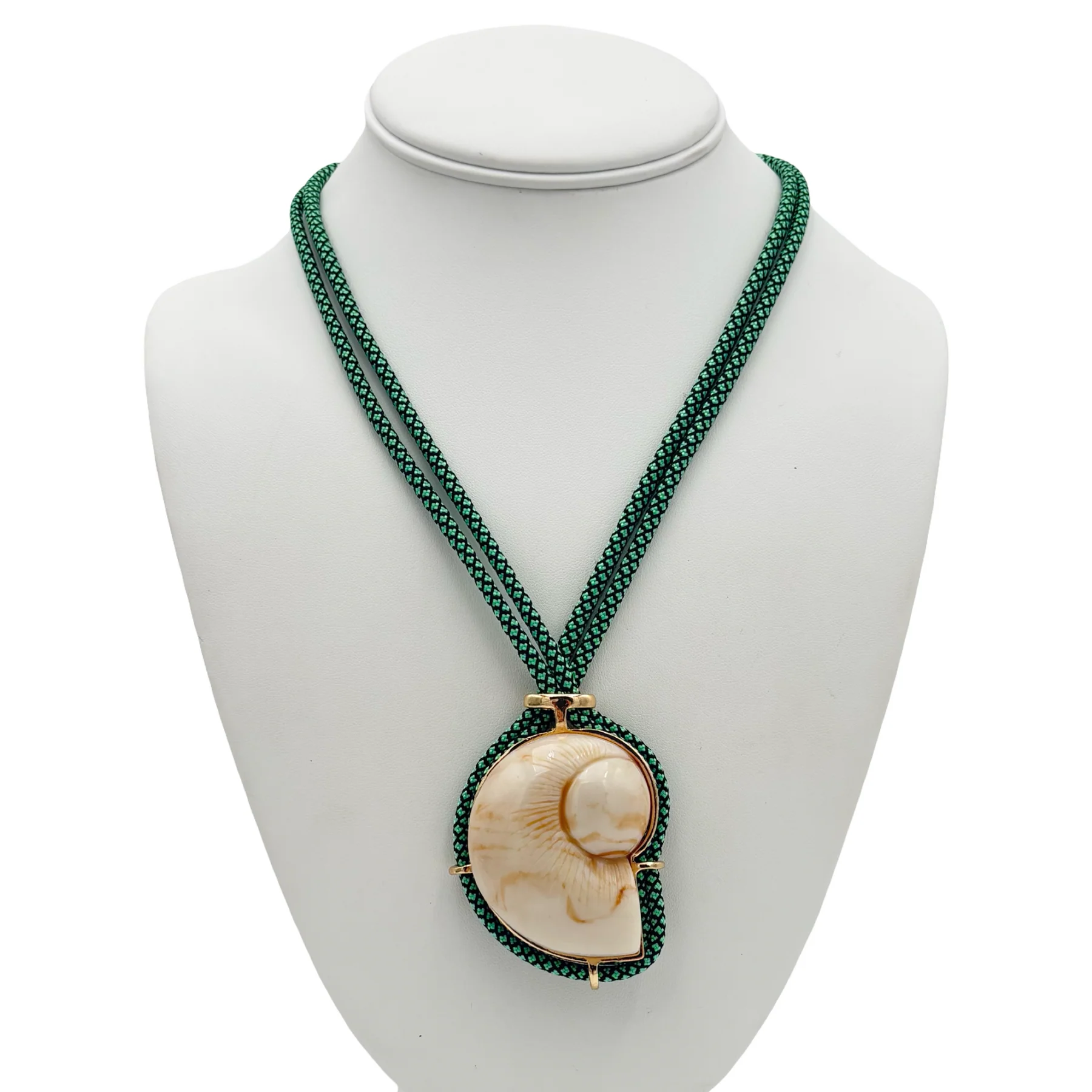 Shelly Necklace