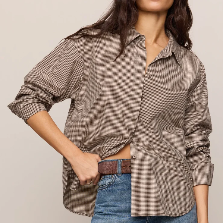 ON DUTY GINGHAM BUTTON UP TOP
