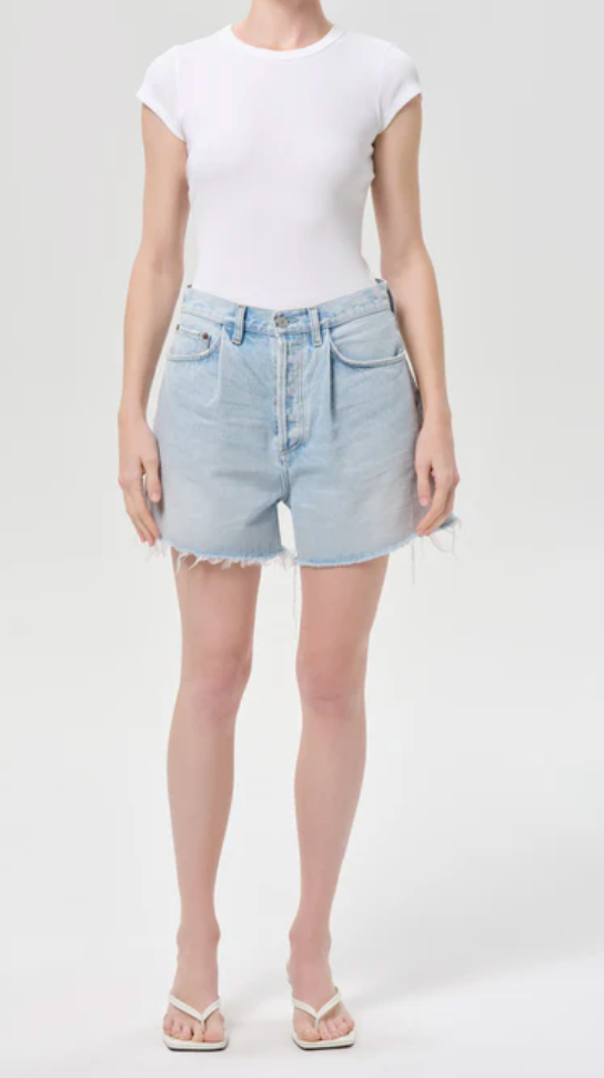 Rhoda Short in Detach