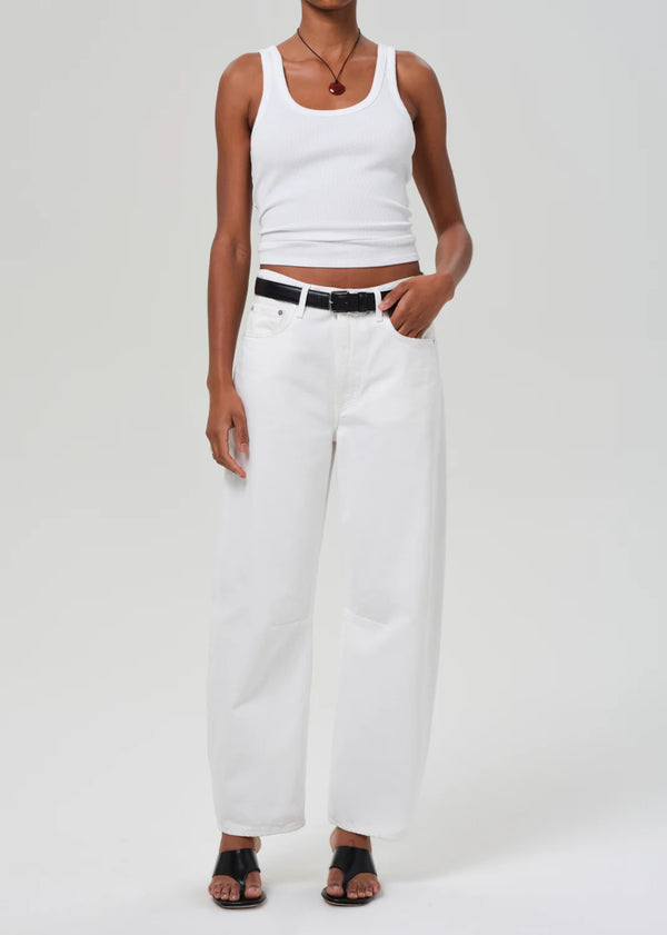 Miro in Soft White